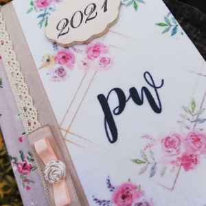 Egyedi logóval és monogrammal ellátott határidőnapló. :-), Otthon & Életmód, Papír, írószer, Naptár & Tervező, Decoupage, transzfer és szalvétatechnika, Festett tárgyak, MESKA