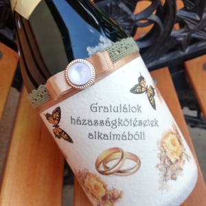 Pezsgő, elegáns stílusban újragondolva. Esküvőre, házassági évfordulóra, egyedi mintával, felirattal, fotóval. :-) - esküvő - emlék & ajándék - szülőköszöntő ajándék - Meska.hu
