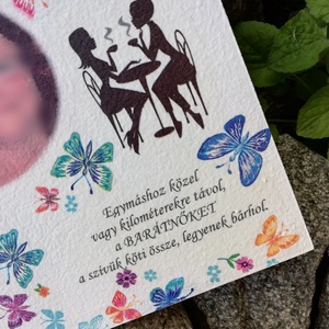 Barátnők-akasztós fa tábla, fényképpel, egyedi csajos mintával. :-)  - otthon & életmód - dekoráció - kép & falikép - táblakép - Meska.hu