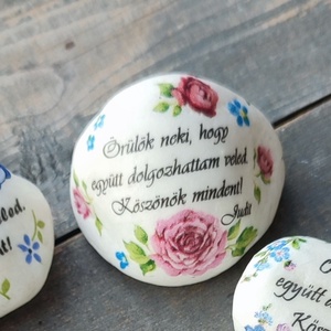 Feliratos, búcsúzós kő, nyugdíjba vonulásra, vagy egyéb alkalomra. :-) (10db=1100,-/db. 3 db=1300,-/db. 1 db=1500,-/db.), Otthon & Életmód, Dekoráció, Asztal és polc dekoráció, Kavics & Kő, Decoupage, transzfer és szalvétatechnika, Festett tárgyak, MESKA