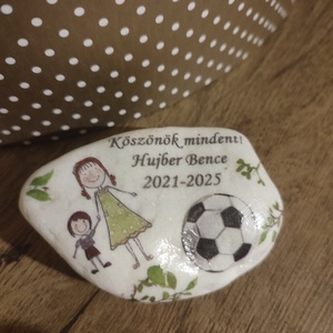 Focis kő/kavics egyedi mintával és felirattal. :-)  - Meska.hu