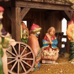 Betlehemi jászol S  Kézzel készített mini fa betlehem LED világítással - karácsony - karácsonyi lakásdekoráció - karácsonyi lakásdíszek - Meska.hu