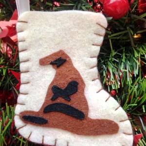 Harry Potter inspirálta filc zoknik - karácsonyfadísz /adventi naptár - karácsony - karácsonyi lakásdekoráció - karácsonyfadíszek - karácsonyi lakásdekoráció - Meska.hu