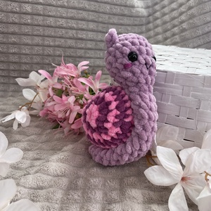 Lila Plüss csigabiga - Meska.hu