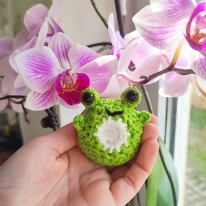 Horgolt vidám maroknyi béka, Játék & Sport, Plüssállat & Játékfigura, Béka, Horgolás, MESKA