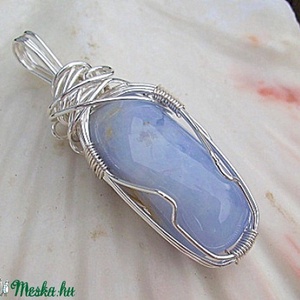 Kalcedon medál (torokcsakra)  -  - Meska.hu