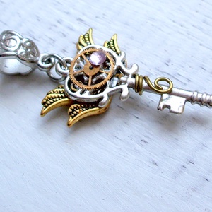 Tempus kulcsa steampunk medál  - Meska.hu