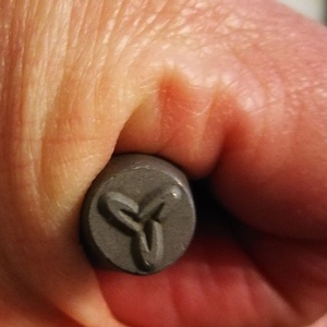 Kelta szimbólum Fémbeütő, és mintázó acélból kb. 6mm-es minta. A szerszám hossza kb. 7cm. - Meska.hu