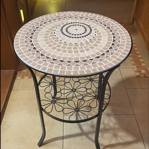 Púderrózsaszín - sötétlila mozaikozott asztal, Otthon & Lakás, Bútor, Asztal, Mozaik, MESKA