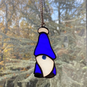 Kék manó - ablakdísz, Otthon & Életmód, Babaszoba, gyerekszoba, Babaszoba dekoráció, Üvegművészet, MESKA