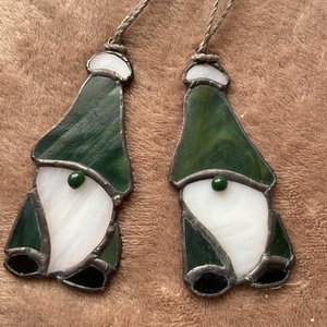 Zöld manó üvegdísz - otthon & életmód - dekoráció - ajtó- és ablak dekoráció - ablakdísz - Meska.hu