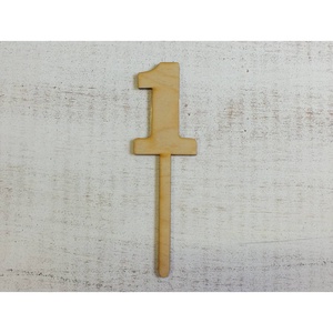 Esküvői beszúrós fa asztalszámok - esküvő - dekoráció - asztaldísz - Meska.hu