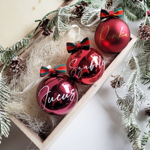 karácsonyi gömb névvel feliratozva, 6cm, választható gömb, név és masni szín, piros - Meska.hu