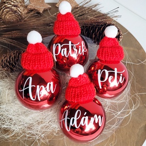 karácsonyi üveg gömb névvel feliratozva, üveg, 6cm, választható gömb, név és kötött mini sapka szín, Karácsony, Karácsonyi lakásdekoráció, Karácsonyfadíszek, Mindenmás, MESKA