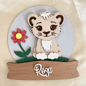 Oroszlán kerek névtábla gyerekszobába, ajtóra fából, gyerekszoba dekoráció, babaváró buliba ajándékötlet - otthon & életmód - babaszoba, gyerekszoba - gyerek névtábla - Meska.hu