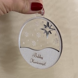 Hópihés karácsonyfadísz fából és plexiből kézzel festve - karácsony - karácsonyi lakásdekoráció - karácsonyfadíszek - Meska.hu