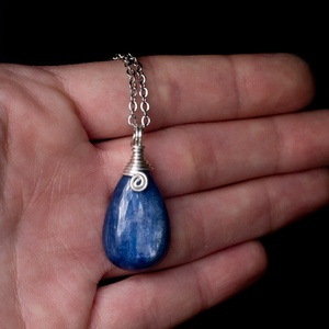 Ezüst kianit medál - ékszer - nyaklánc - medálos nyaklánc - Meska.hu