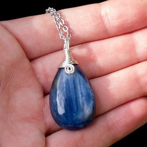 Ezüst kianit medál - ékszer - nyaklánc - medálos nyaklánc - Meska.hu