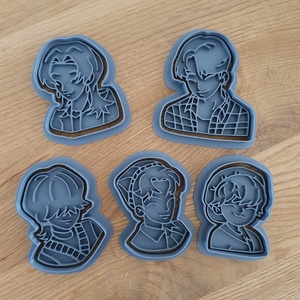 Kpop Demon Hunters Huntrix Saja Boys � 5 darabos 3D sütikiszúró szett - otthon & életmód - konyhafelszerelés, tálalás - sütés, főzés - sütikiszúró - Meska.hu