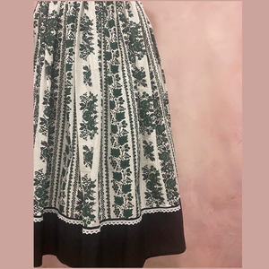 KÉSZLETEN!- Népi lapszoknya a mindennapokra - ruha & divat - női ruha - szoknya - Meska.hu