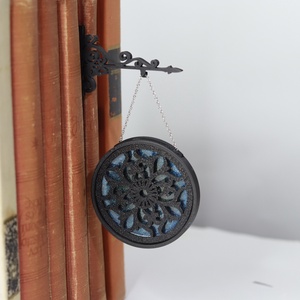 Könyvcégér � könyvjelző - könyv & zene - könyvjelző - Meska.hu