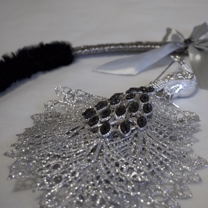 Ezüst-fekete páva fali - ajtódísz - karácsony - karácsonyi lakásdekoráció - karácsonyi ajtódíszek - Meska.hu