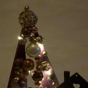 Meghitt, bordó tónusú téli hangulat  újraálmodva újrahasznosított fából - karácsony - karácsonyi lakásdekoráció - ünnepi asztaldekoráció - Meska.hu