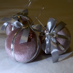 Textilborítású karácsonyfadísz � 8 cm - karácsony - karácsonyi lakásdekoráció - karácsonyfadíszek - Meska.hu