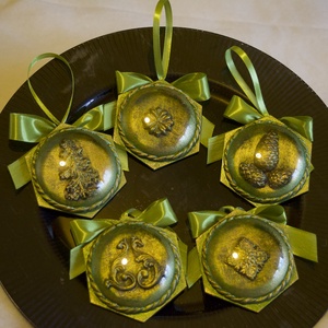 Egyedi karácsonyfadíszek � kétoldalas, mesés részletekkel - karácsony - karácsonyi lakásdekoráció - karácsonyfadíszek - Meska.hu