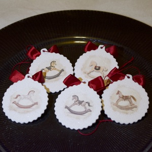 Kis fa karácsonyfadíszek � 5 darabos csomag - karácsony - karácsonyi lakásdekoráció - karácsonyfadíszek - Meska.hu