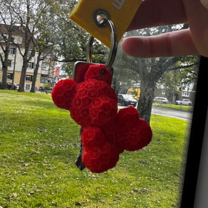 Rózsás maci kulcstartó - táska & tok - kulcstartó & táskadísz - kulcstartó - Meska.hu