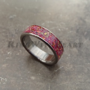 Titán vagy nemesacél gyűrű Rose Pink szintetikus opállal, jegygyűrű, eljegyzési gyűrű, születésnapi ajándék, pink gyűrű - Meska.hu