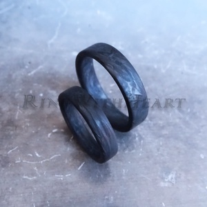 Kovácsolt karbon gyűrűpár, extra könnyű gyűrű, jegygyűrű, eljegyzési gyűrű, antiallergén gyűrű, fekete gyűrű, Esküvő, Ékszer, Karikagyűrű, Ékszerkészítés, MESKA