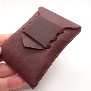 Valódi marhabőr irattartó, kártyatartó, bankkártyatartó, modern, minimalista dizájn, ballagási ajándék, kézműves termék - táska & tok - pénztárca & más tok - kártyatartó & irattartó - Meska.hu