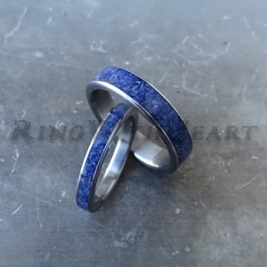 Titán vagy nemesacél gyűrűpár lápisszal, lazurit gyűrű, jegygyűrű, eljegyzési gyűrű, karikagyűrű, lápisz gyűrű, Esküvő, Ékszer, Karikagyűrű, Ékszerkészítés, MESKA
