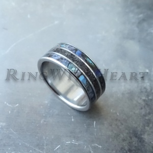 Titán vagy nemesacél gyűrű abalone kagylóval és dinoszaurusz fosszíliával, jegygyűrű, eljegyzési gyűrű - esküvő - ékszer - karikagyűrű - Meska.hu