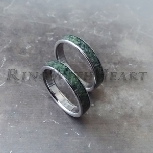Titán vagy nemesacél gyűrűpár kanadai jádéval, keskeny jade gyűrű, jegygyűrű, eljegyzési gyűrű - esküvő - ékszer - karikagyűrű - Meska.hu