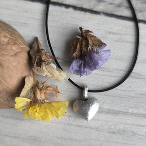 Ezüst szív medál anyatejjel, hajjal - Meska.hu