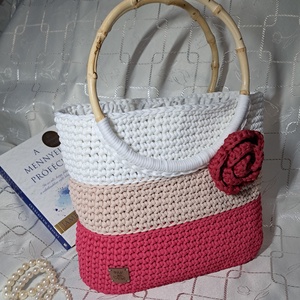 Horgolt táska virággal - táska & tok - kézitáska & válltáska - kézitáska - Meska.hu