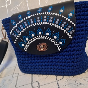 Horgolt oldaltáska kék - táska & tok - kézitáska & válltáska - vállon átvethető táska - Meska.hu