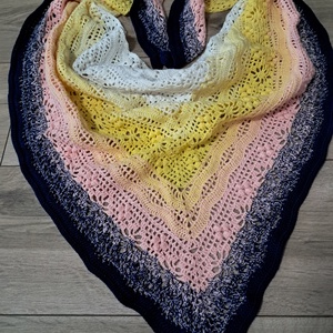 Horgolt hajnal kendő - ruha & divat - sál, sapka, kendő - kendő - Meska.hu