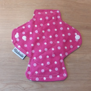 Tisztasági betét - pink pöttyös, pihe puha flanellal - szépségápolás - intim higiénia - tisztasági betét - Meska.hu