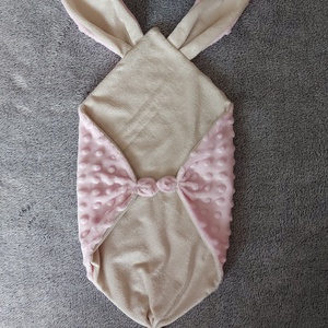 Nyuszifüles szundikendő - baba - mama - baba játékok - szundikendő, alvóka - Meska.hu