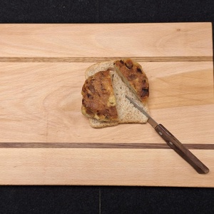 Bükk-diófa vágódeszka fogáskönnyítővel  - otthon & életmód - konyhafelszerelés, tálalás - sütés, főzés - vágódeszka - Meska.hu