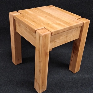 Körtefa kisszék  - Meska.hu