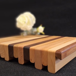 Sávos  vágódeszka  sötét foganytúval (Közepes) - Meska.hu