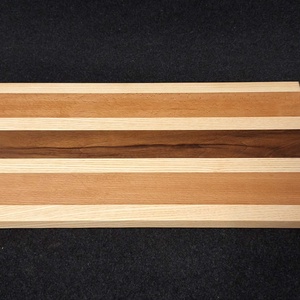 Zoltán vágódeszka fogáskönnyítővel - otthon & életmód - konyhafelszerelés, tálalás - sütés, főzés - vágódeszka - Meska.hu