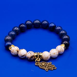 HAMSA ásványkarkötő szintetikus gyöngy kagylódarabokkal, lapis lazuli lazurit arany hamsa fatima kéz medál, Ékszer, Karkötő, Ásványkarkötő, , MESKA