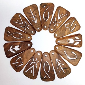 Nagy Fogás  � Diófa kulcstartó - táska & tok - kulcstartó & táskadísz - kulcstartó - Meska.hu