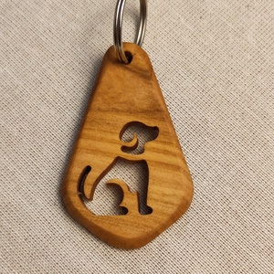 Hűséges Társ Fa Kulcstartó � Egyedi Gyümölcsfa Ajándék Kutyásoknak, Táska & Tok, Kulcstartó & Táskadísz, Kulcstartó, Famegmunkálás, MESKA